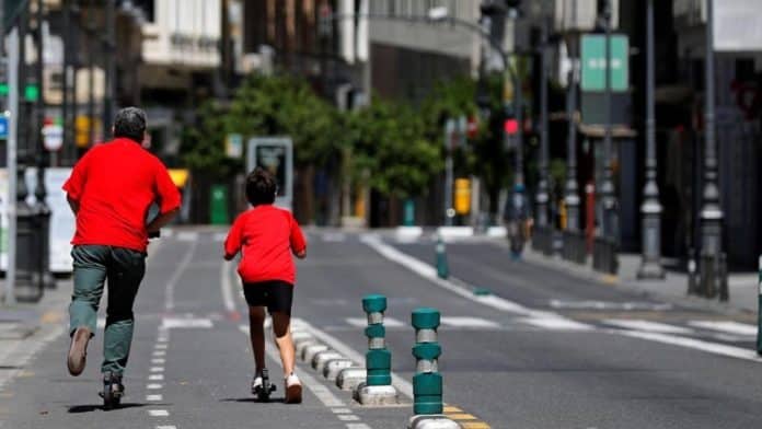 Deporte y salir a la calle por franjas