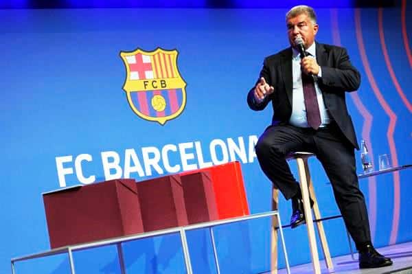 El Barça habría sondeado la opción de jugar lejos de Europa si le sancionan por el 'caso Negreira'