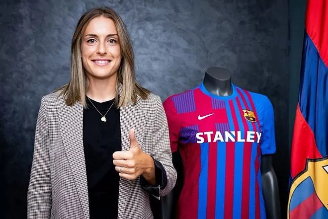 Alexia Putellas renueva con el Barcelona hasta 2024