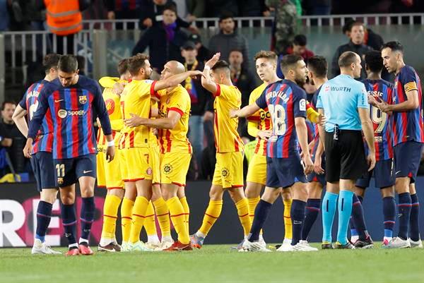 Al Barça le cuesta rematar LaLiga ante un buen Girona
