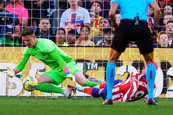 Ter Stegen otra vez portería a cero y decisivo para el Barcelona